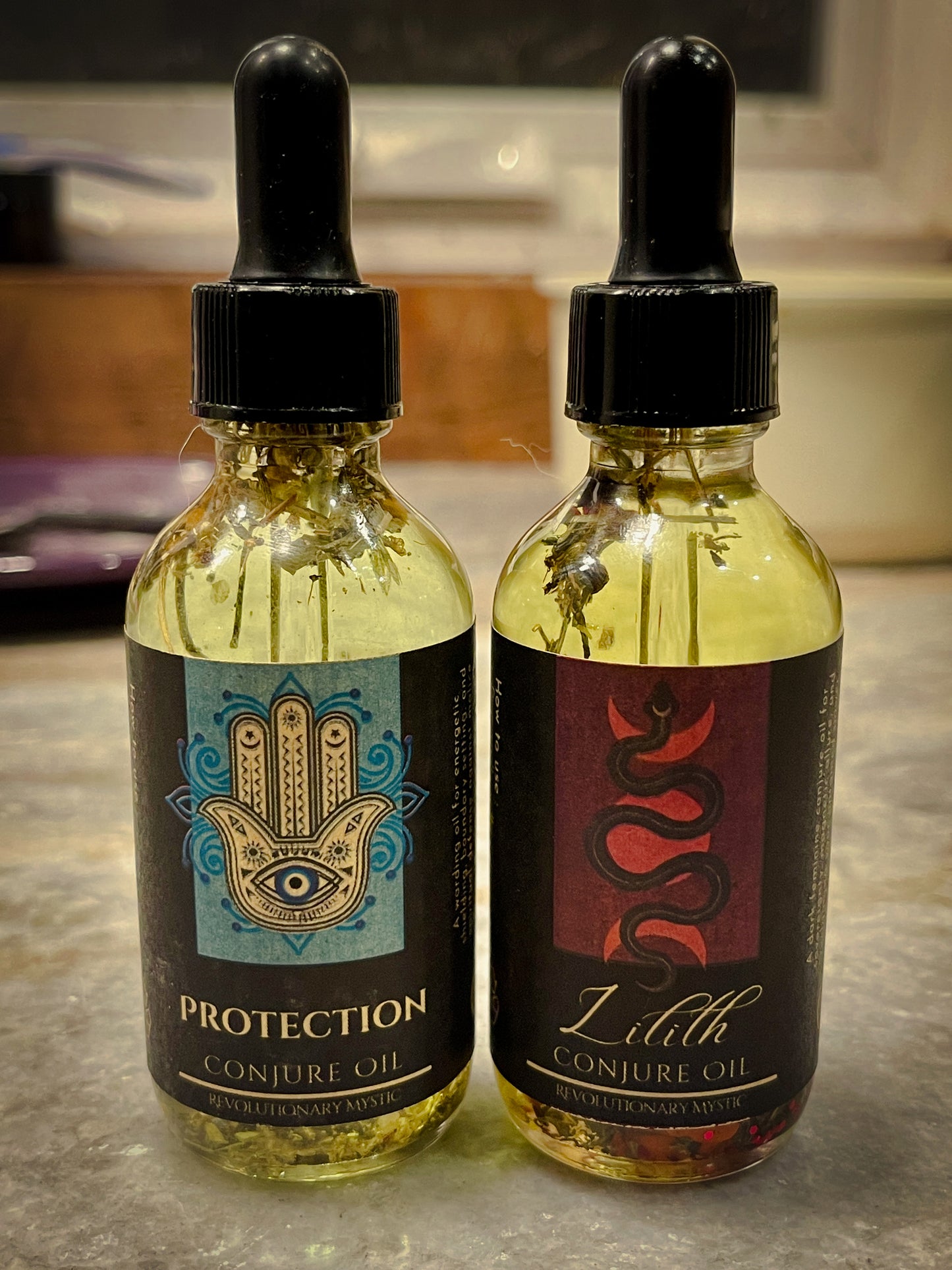 Lilith Ritual Conjure Oil – Shadow Work, Protection & Empowerment (59 mL)